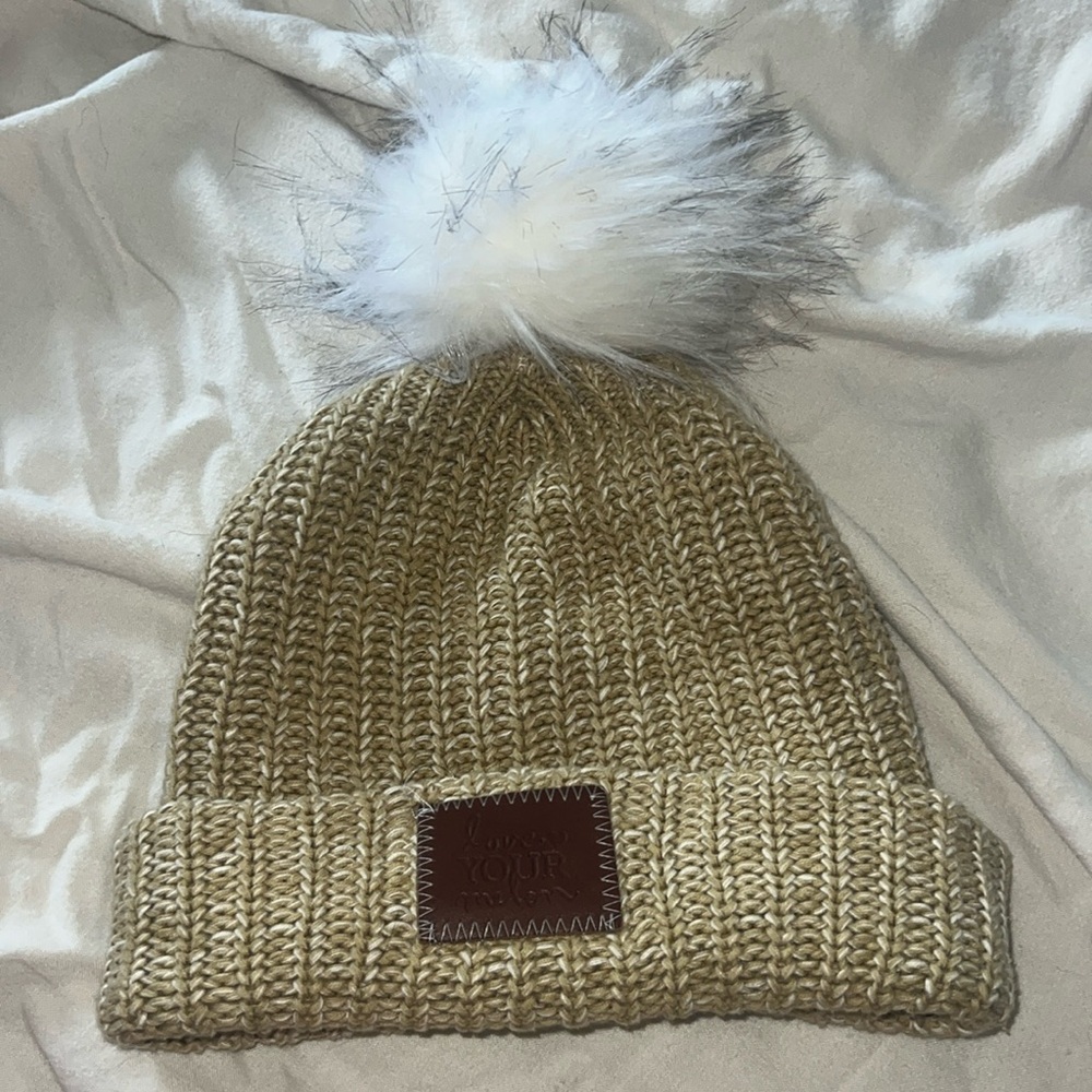 Love your melon hat with Pom